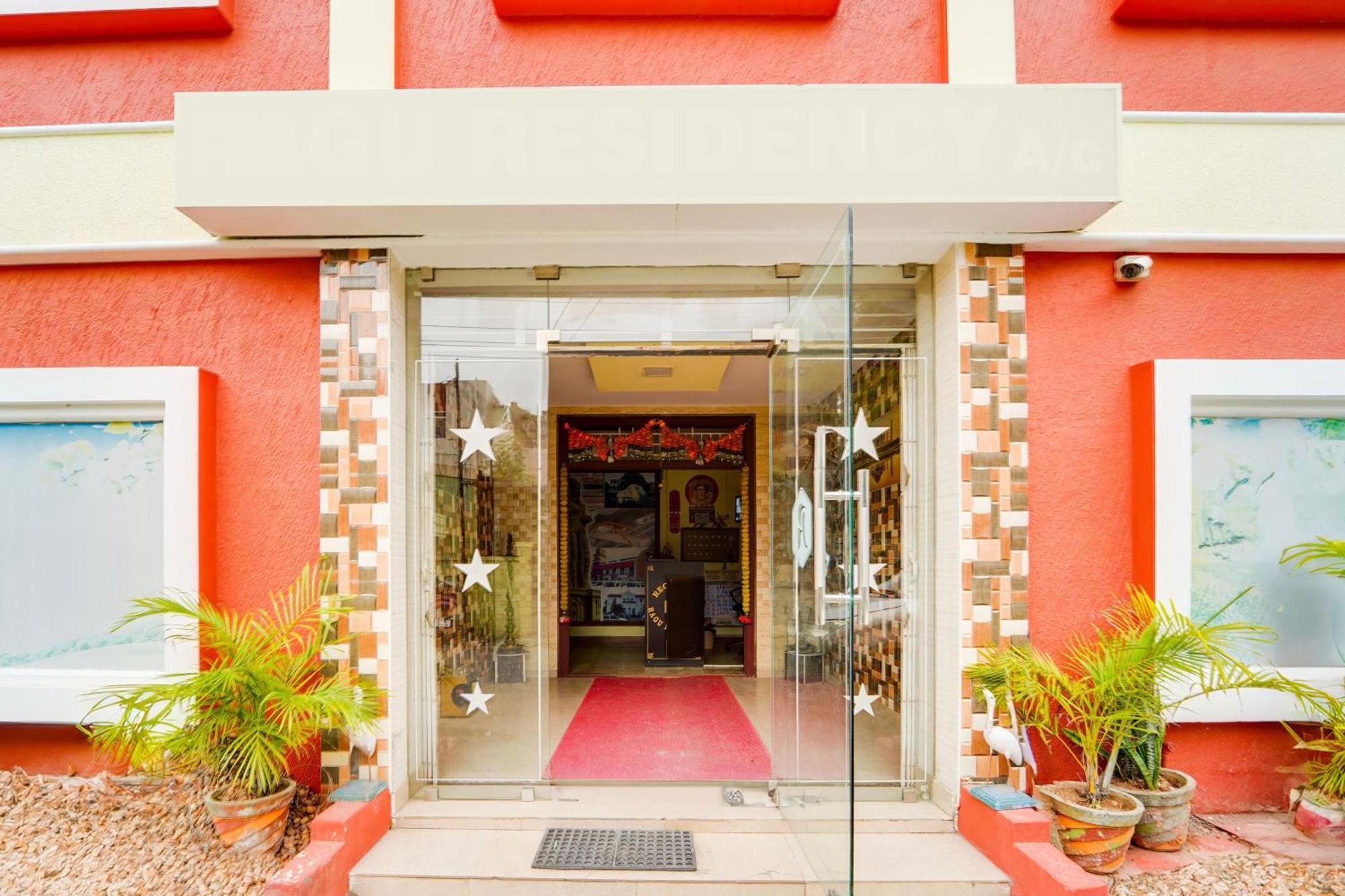 Super Hotel O Airport Road Coimbatore Bagian luar foto