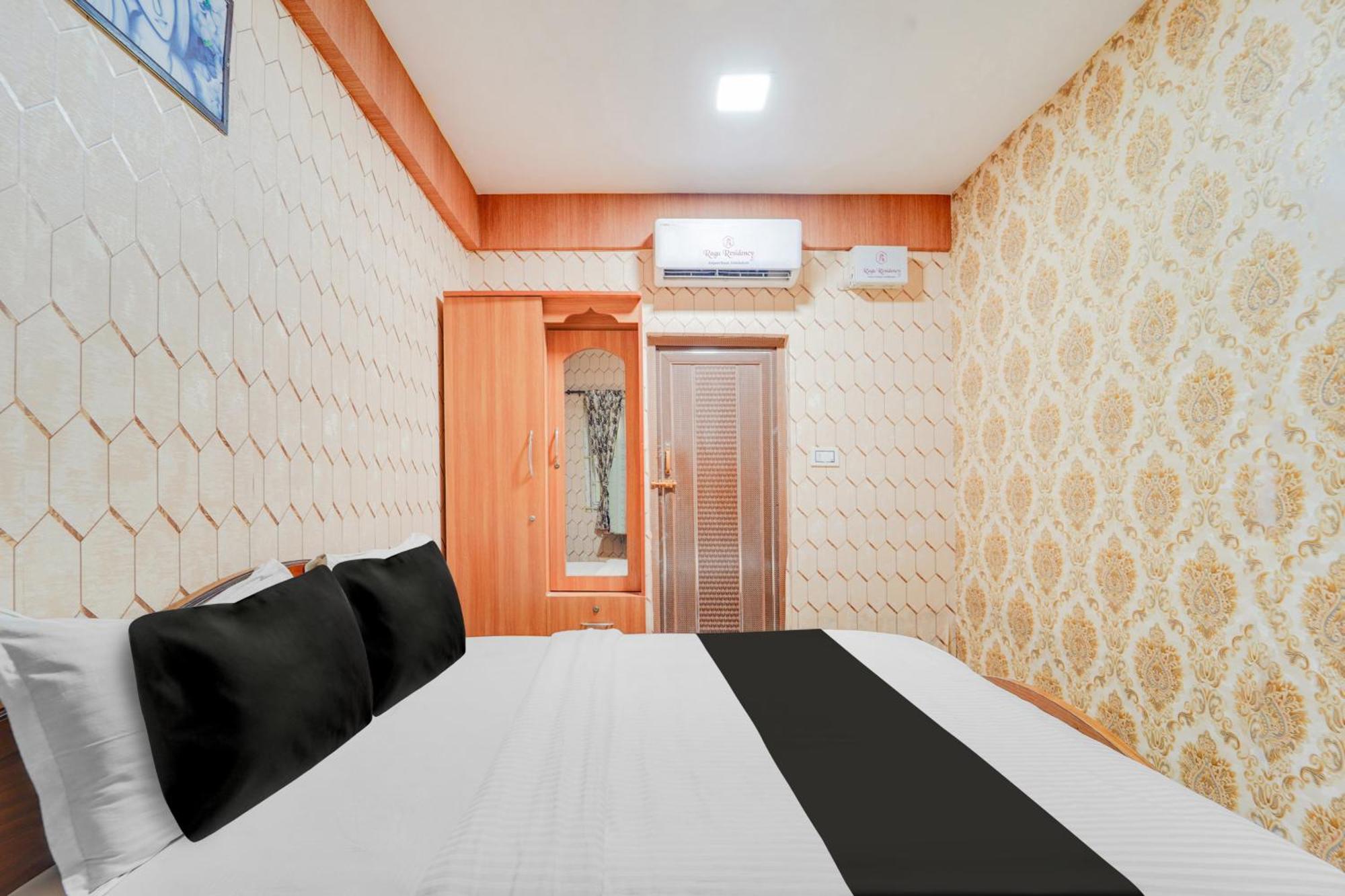 Super Hotel O Airport Road Coimbatore Bagian luar foto